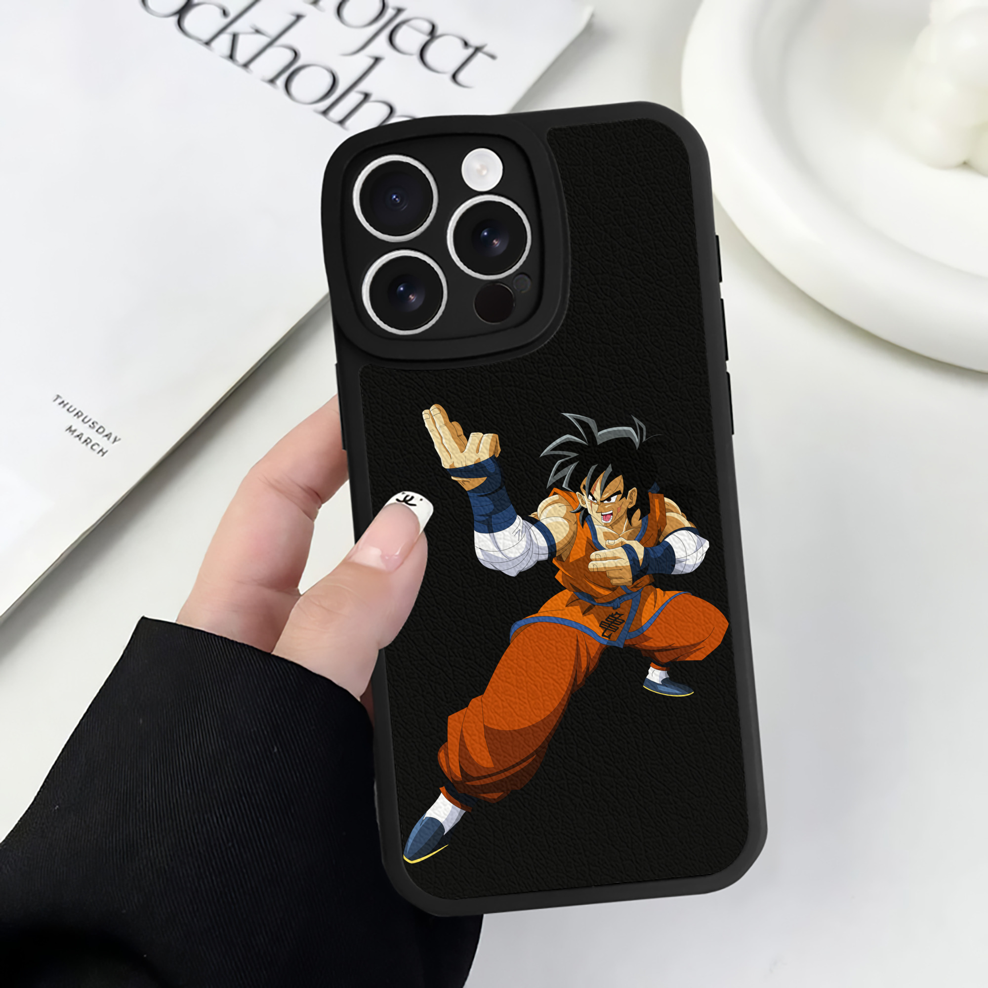 （画像用） ドラゴンボール ヤムチャ DRAGON BALL Yamcha 【iPhone 16シリーズ対応】シリコンスマホケース（レザー調） 材質：シリコン